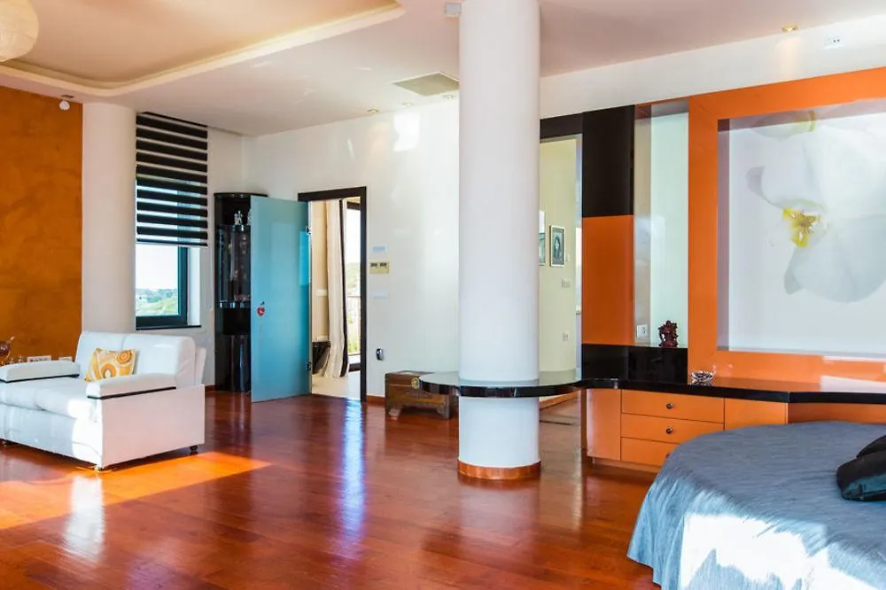 Apartment Villa Efzin Livadi